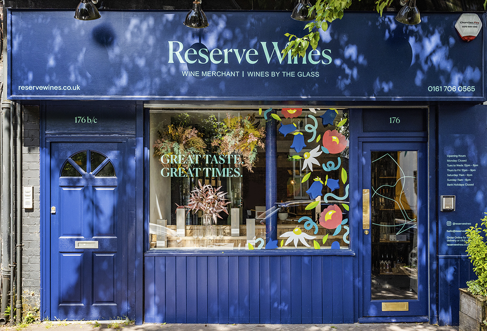 A picture of the front of the Reserve Wines store
